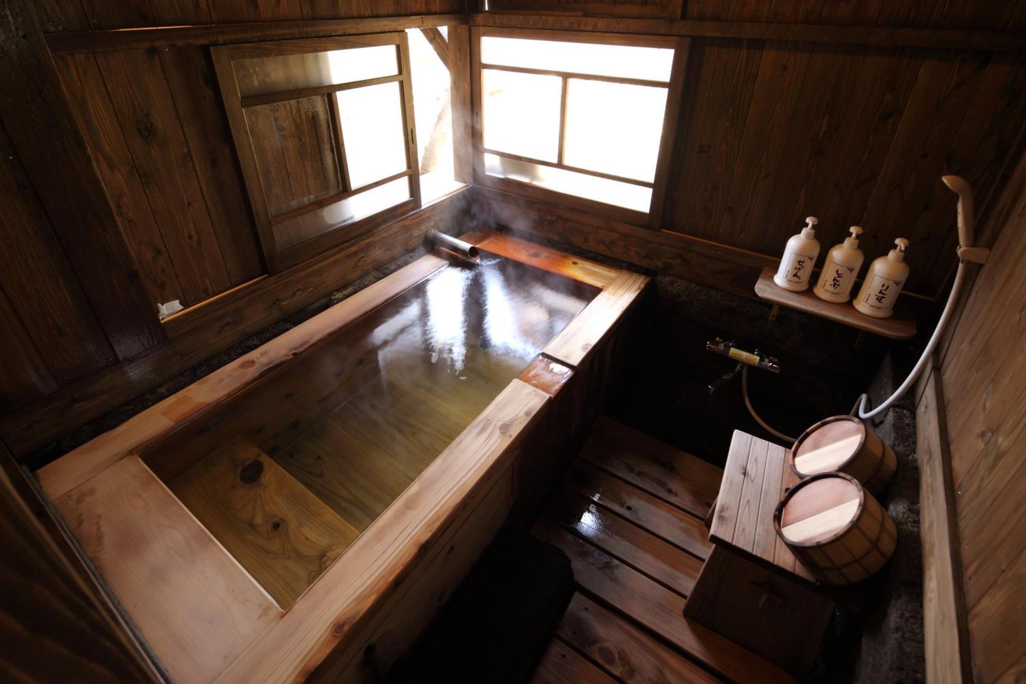 Kurokawa Onsen Oyado Noshiyu Hotell Minamioguni Rom bilde